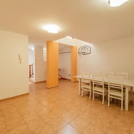Casa Knala - Quiet ,spacious & Bbq * San Bartolomé